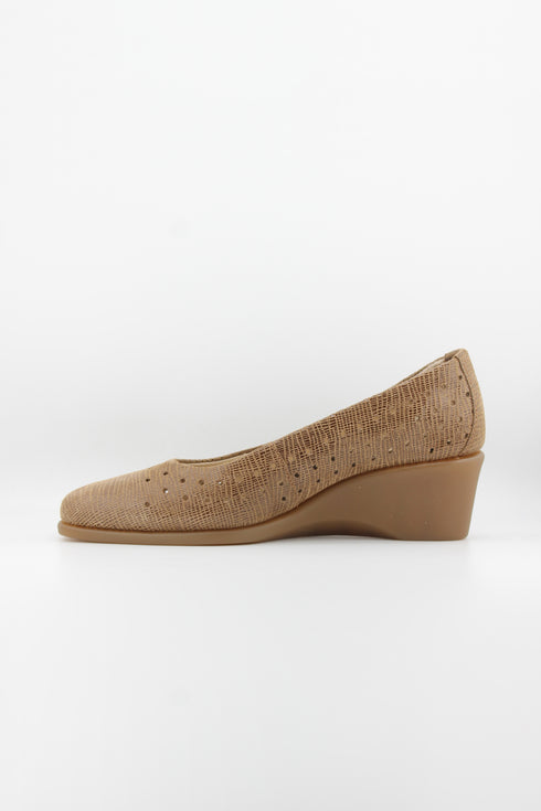 DFC Relax Perforated Wedge Heel Slip-On Pumps